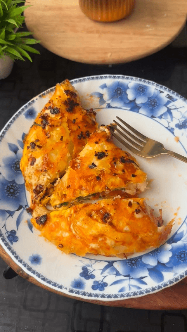 Cheesy Spinach Potato Omelette