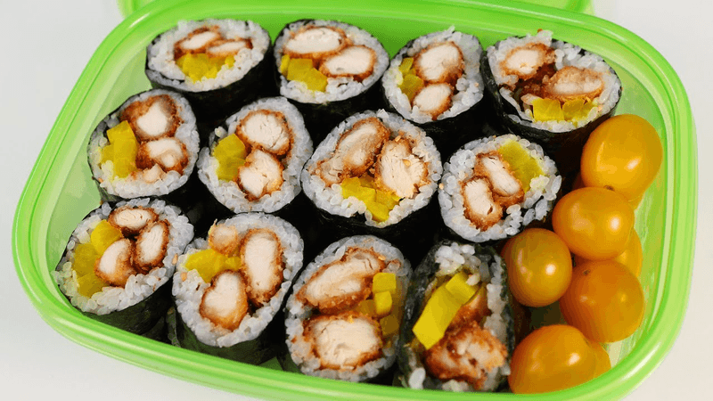 Chicken Gimbap (Dakgogi-gimbap)