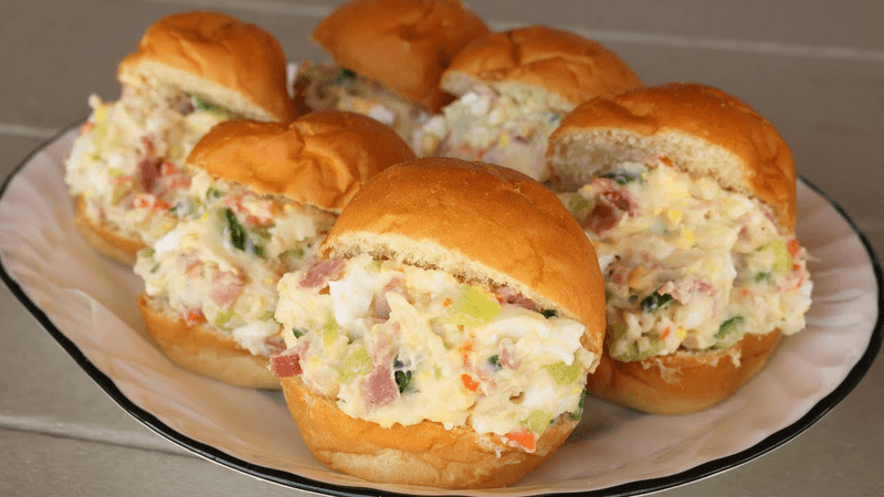 Korean Salad Bread (Salad-ppang)