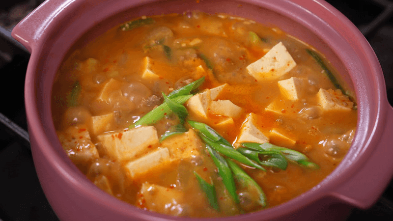 Beef doenjang-jjigae (Soybean paste stew with beef) Thumbnail