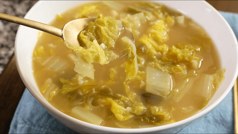 Doenjang soup with cabbage (Baechu-doenjangguk) Thumbnail