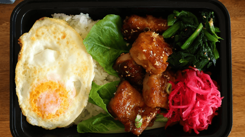 Korean lunchbox made with Spanish mackerel (Samchi-yangnyeom-gui) Thumbnail