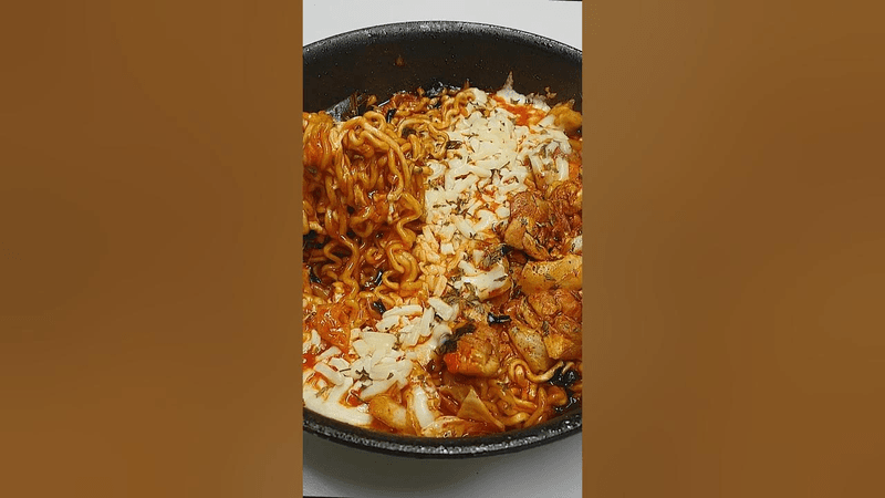 The Reason This Ramen Sells Well at Convenience Stores Lately Thumbnail