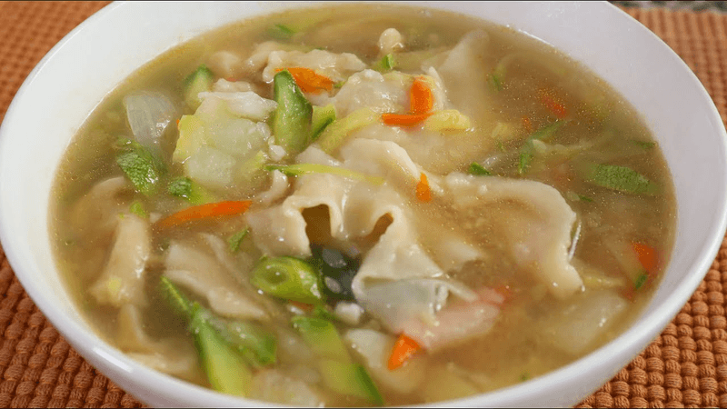 Sujebi (Hand-torn noodle soup) Thumbnail